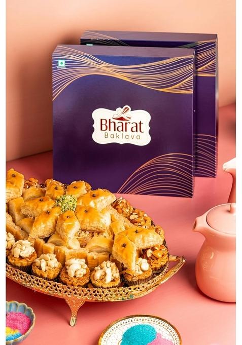 Bharat Baklava Gift Box | Assorted Middle Eastern Sweets 650g Cashew Tart, Almond Simsimia, Finger Premium Mithai for Gifting & Celebrations