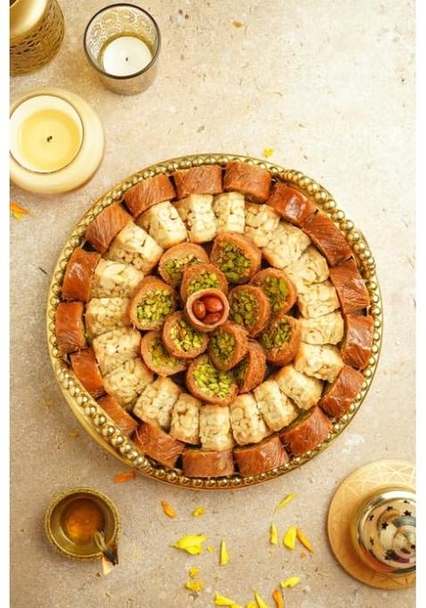 Gourmet Baklava Assorted Sweets Cashew Baklava, Balloria, and Almond With Fresh Ghee, Nuts, Honey Packed in an Imperial Gift Box (500 grams)