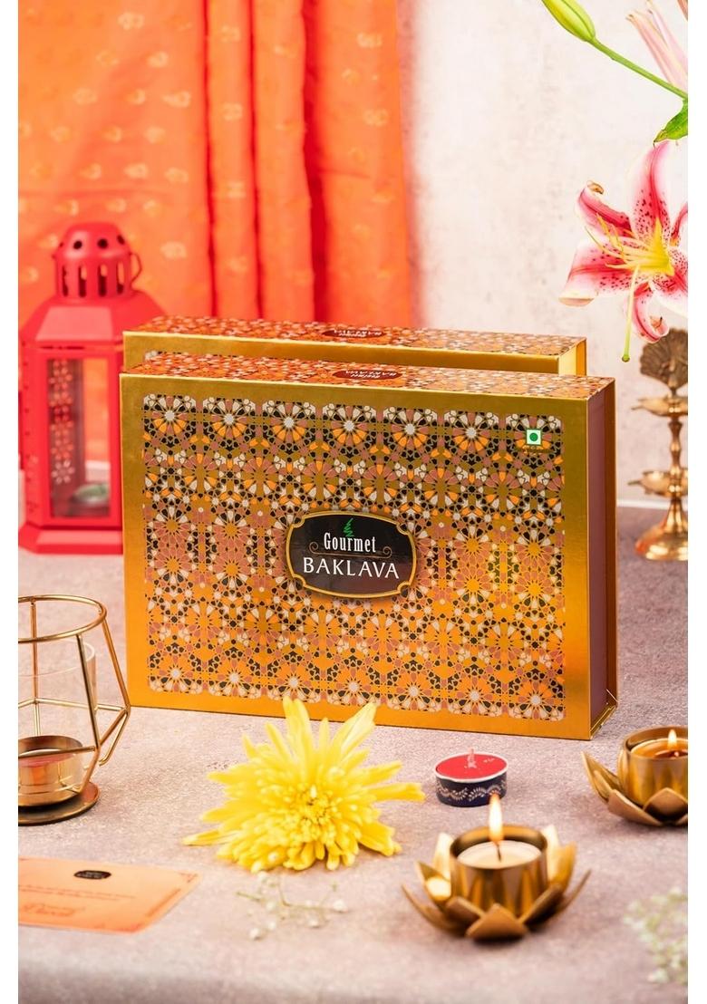 Gourmet Baklava Assorted Baklavas Sweets (500 grams) of Cashew, Pista & Almond Baklava, Balloria, Lady Finger, Cashew Nest With Fresh Ghee, Nuts and Honey Packed in Imperial Gift Box