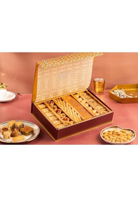 Gourmet Baklava Connoisseur Gift Hamper Box Premium Assorted Snacks & Sweets | Luxury Gifting for Festivals, Birthdays Corporate Events