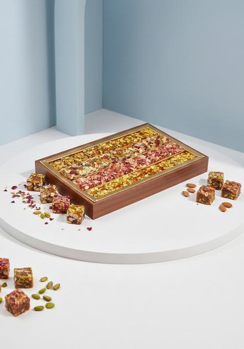 Vipul Dudhiya Sweets Sugar free nutty buddy box 900gm | Festive Gift Pack Indian Sweet for Diwali Festival. Fresh and Healthy (sugar box(900gm))