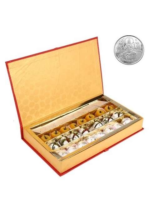 Ghasitaram Halwai Diwali Special Red Bandhani Fancy Assorted Dryfruit Sweets Gift Box (800gms)