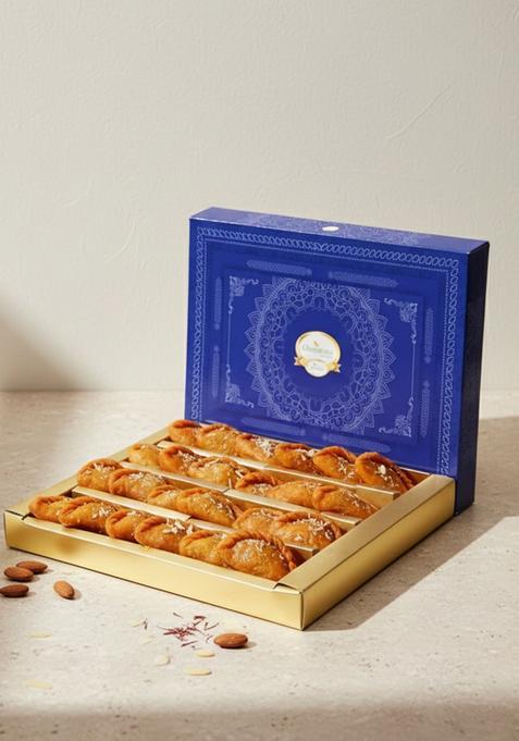 Ghasitaram Gifts Express Delivery Holi- Sweets/ Holi Hampers/ - Sugarfree Sweets Desi Ghee Gujiya Box (800 GMS)