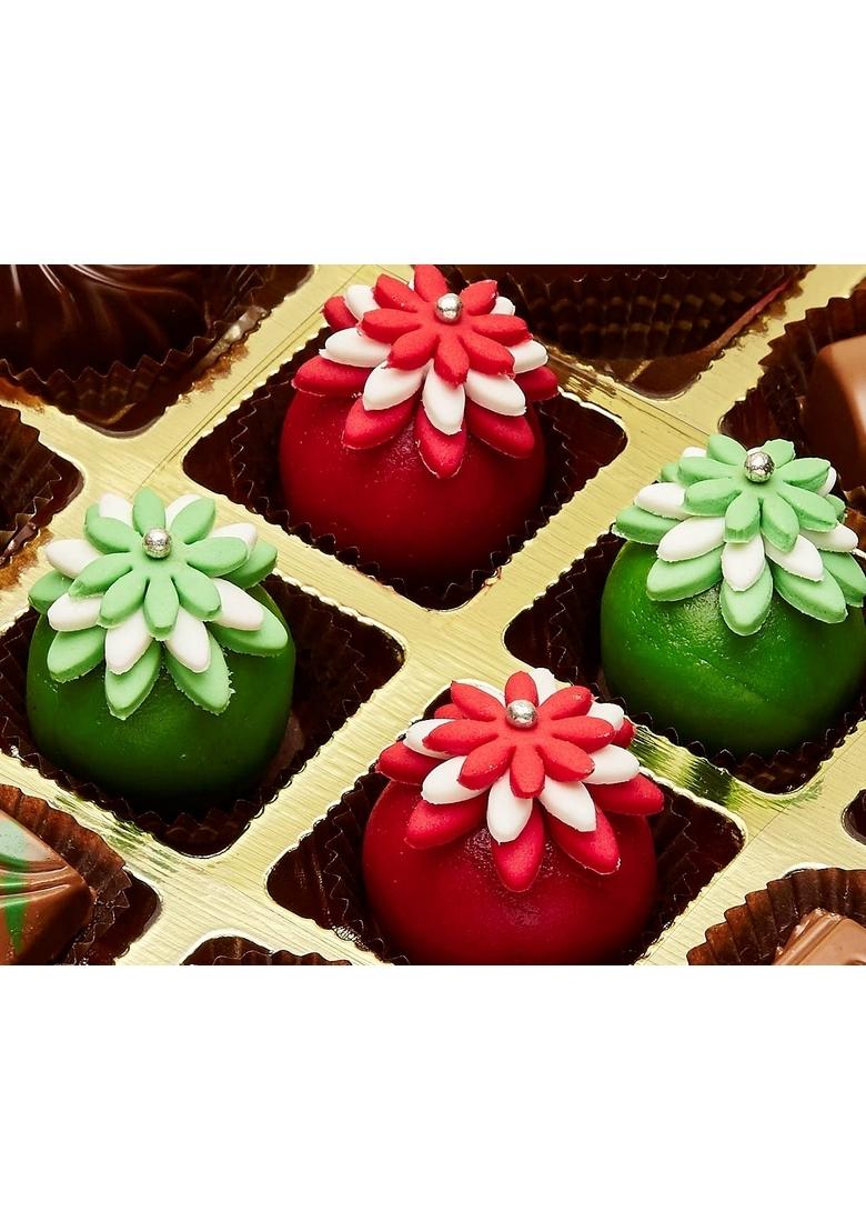 Jus' Trufs Classic Christmas Truffles and Logs Glass Platter Gift for Christmas, Chocolate Candies, Assorted Box Family, 150gm