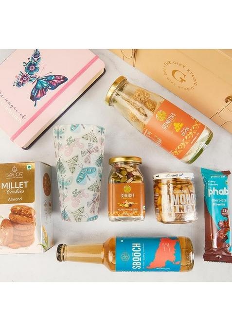 THE GIFT STUDIO.COM Fit & Fabulous Mom Hamper | Healthy Gourmet Snack Box with Smoked Almonds, Herbal Teas, Phab Bar Wellness for Mother's Day, Birthdays Celebrations