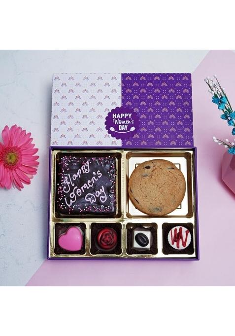 VELVET FINE CHOCOLATES Delightful Chocolate Box| Holi Gift Hamper | Festival Gifting Gifts For Family & Friends Birthday, Anniversary Wholesome Corporate