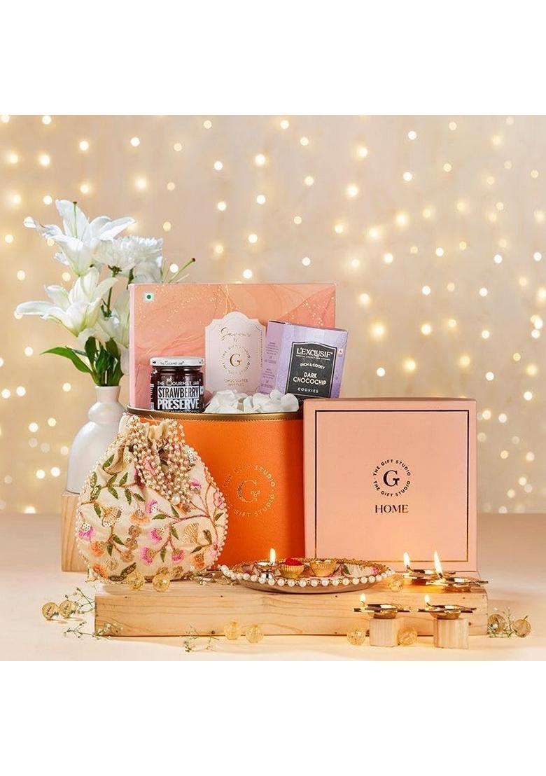 THE GIFT STUDIO.COM Premium Hamper|Assorted Chocolate Box, Strawberry Preserve, Choco Chip Biscuits, Aztec Flower T-Light, Embroidered Pooja Thali & Potli | Perfect Festive Gifting Box