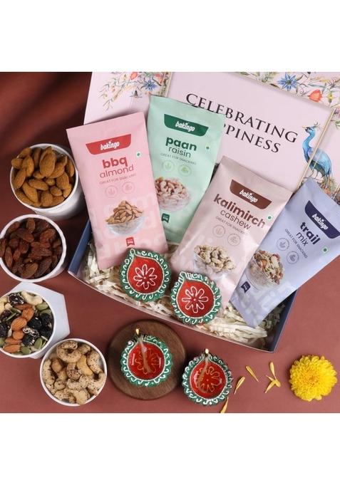 Floweraura Premium Diwali Gift Box of BBQ Almonds, Kalimirch Cashew, Paan Raisin, Trail Mix, 4 Terracotta Diyas | Corporate Gifting For Relatives & Friends (Same Day Delivery)