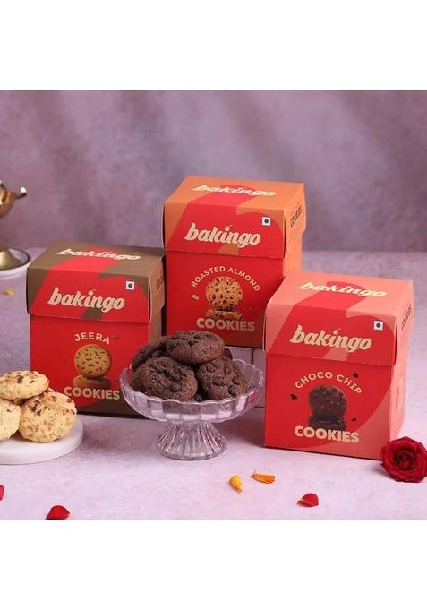 Bakingo Premium Gift Hamper of Wheat Cracker, Choco Cookies, Hazelnut Rocks, Baklawa Tarts, Paan Raisins & Cards For Birthday Gift, Anniversary Christmas New Year (Same Day Delivery)