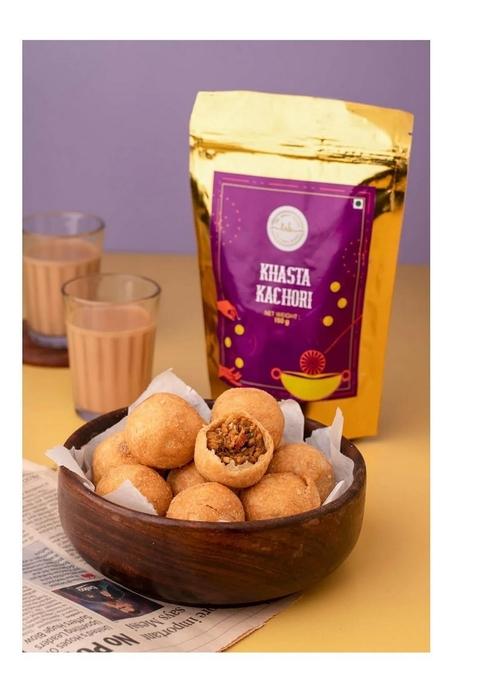 THE SWEET BLEND Khasta Kachori Namkeen Snacks Mix | Authentic Indian Savory Snack Gift Box with Surprise Festive Treat & Gifting Hamper Crunchy Tea-Time