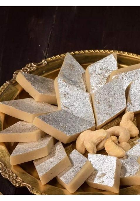 OM SWEETS & SNACKS Milk Cake Kaju Katli Combo | Traditional Indian Sweet Made with Cashew Nuts Mithai Gift Pack Premium Handcrafted Great For Special Occasions 400 g x 2