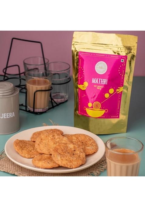 THE SWEET BLEND Namkeen Snacks Mix Pack of 5 | Farali Chivda, Khasta Kachori, Dry Samosa, Mathri, Diamond 800 g Crunchy Indian Diwali Gift Hamper Savory Box