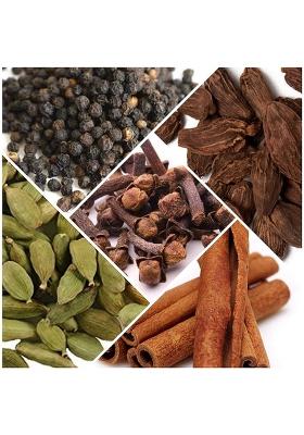 Kitchen Jungle Whole Spice Combo Black Pepper| Cardamom| Green Cloves And Cinnamon Sticks,(50Gm Each) (Combo Of 5 Spices) (Kali Mirchi+ Badi Elaichi + Hari Elaichi+ Laung+ Dalchini)