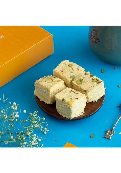 Di Mithai Nation Desi Ghee Soan Papdi Delicious Crispy & Flaky Traditional Indian Desert For Special Occasion (400 Gram)