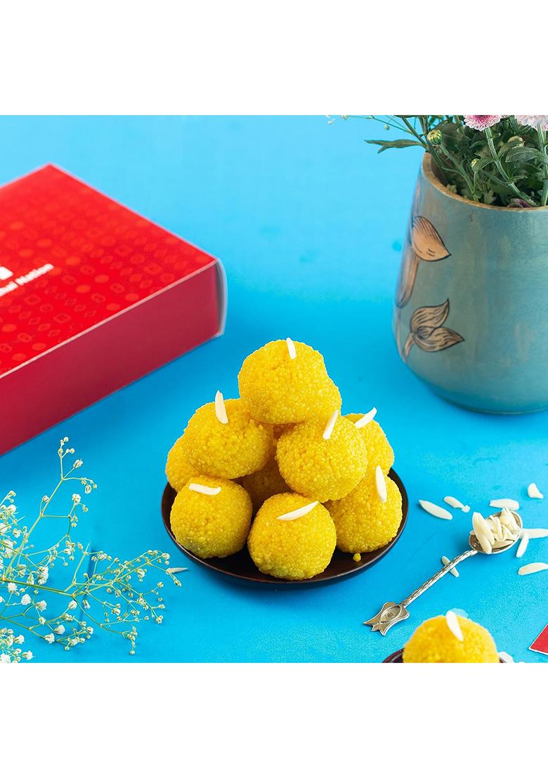 Di Mithai Nation Diwali Special Milk Cake (200 Gram) With Baklava Mysore Pak Motichoor Laddoo Traditional Delicious Indian Desert 2 Diya Or Greeting Card