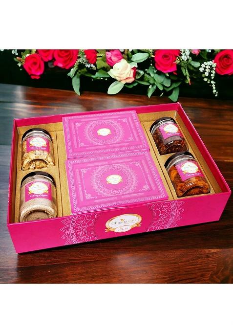 Jaiccha Ghasitaram Gifts Holi Sweets/Holi Hampers/Thandai Big Hamper Tray Of Assorted Sweet Gujiyas, Peanuts, Thandai, Mixed Nuts And Flavour|Gift Hamper|Diwali Gift Hamper|Food Hampers