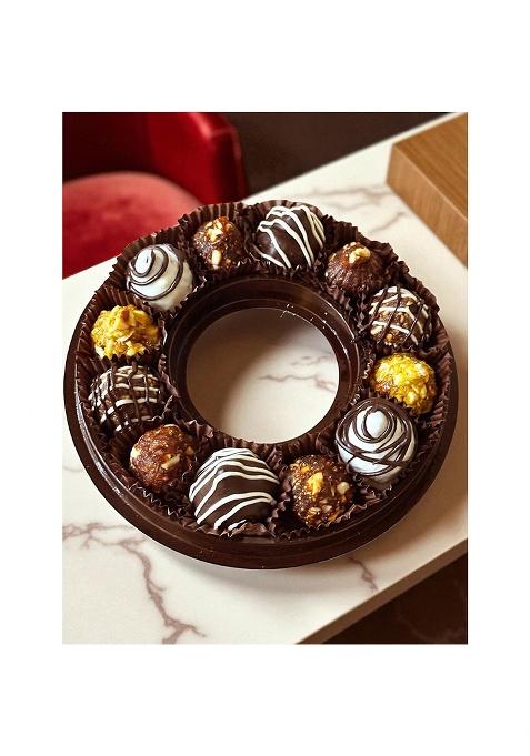 Jaiccha Ghasitaram Gifts Round Ganesha Chaturthi - Figs, Dates, Chocolate Modak Box