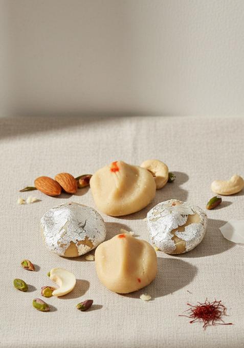 Ghasitaram Gifts Sweets Ganesha Chaturthi Modaks Sugarfree Ganpati Peda 800 Gms