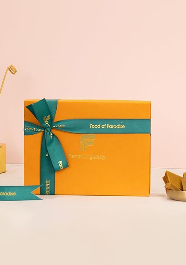 Farm Organic Golden Luxurious Bite | Jaggery Kaju Katli 250G Premium Indian Sweet Gift Box Healthy Mithai Hamper Festive & Corporate Gifting
