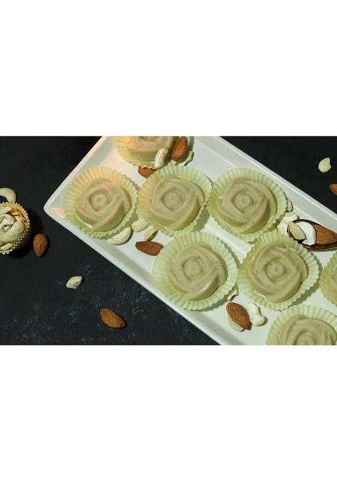 Misstevia Guilt Free Sweet Sugar Kaju Barfi| Stevia Sweetened| Kids And Diabetes Friendly Sweets | Yummy Delicious Healthy Indian 250G