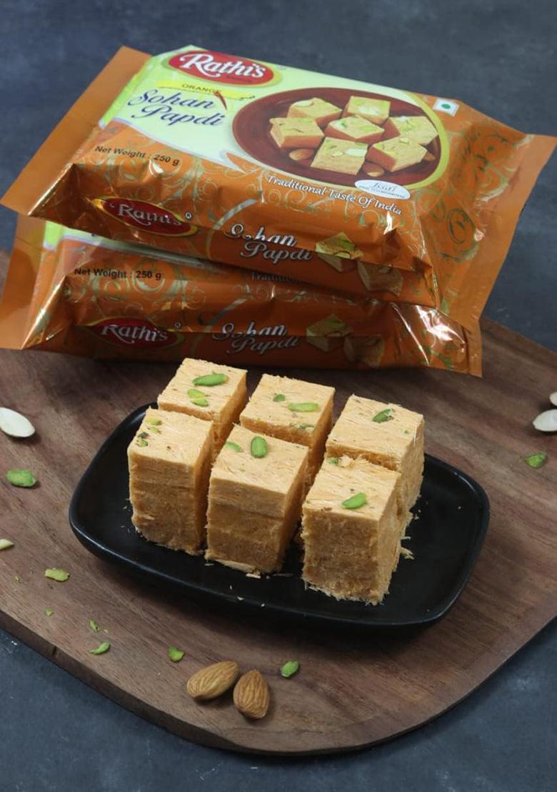 Rathi'S Rathi S Soan Papdi 250G | Authentic Indian Sweet For Gifting & Festivals Crispy Flaky Delight