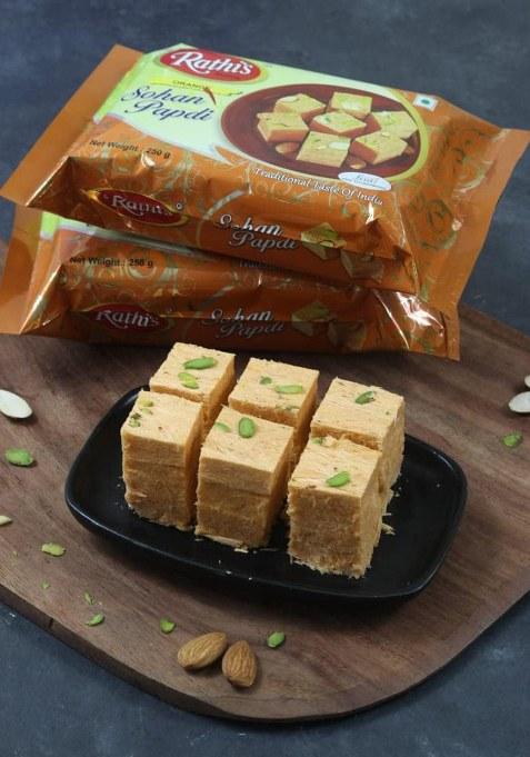 Rathi'S Rathi S Soan Papdi 250G | Authentic Indian Sweet For Gifting & Festivals Crispy Flaky Delight