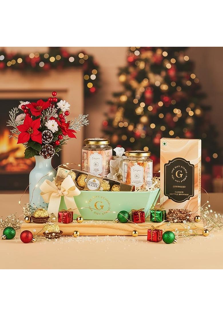 The Gift Studio.Com Midnight Stash Premium Snack Hamper | Smoked Almonds, Roasted & Salted Cashews, Cashew Brittle, Chocolate Box Gourmet Dry Fruit Hamper, Corporate Gifting