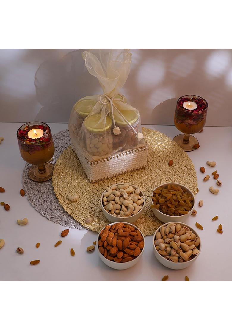 Vt Real Nutri Dry Fruit And Nut Gifts,Chocolate Basket/Humper/Box Diwali/Rakhi/Chirstmas/Newyear//Birthday/Anniversary/Wedding//Corporate Gift 500Gm