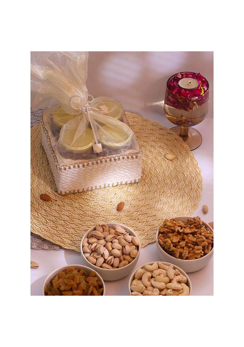 Vt Real Nutri Dry Fruit And Nut Gifts,Chocolate Basket/Humper/Box Diwali/Rakhi/Chirstmas/Newyear//Birthday/Anniversary/Wedding//Corporate Gift 500Gm