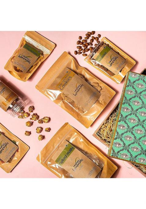 Foodcloud.In Sweet & Savoury Gift Hamper (Pack Of 6) | Oats Almond / Choco Chip Cookies, Baked Mathi, Caramel Popcorn, Moong Dal Twisty, Chatpat