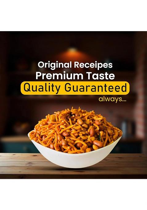 Haya Food Products | Kerala Spicy Mixture Authentic South Indian Snacks 400G Pack Of 2 (200G Each)