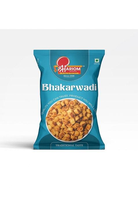 Shree Hariom Gruhudhyog Special Crunchy Masala Bhakarwadi |Bhakarwadi Crispy Mini Rolls |Fresh & Tea Time Namkeen | Savory Snack 475 Grams