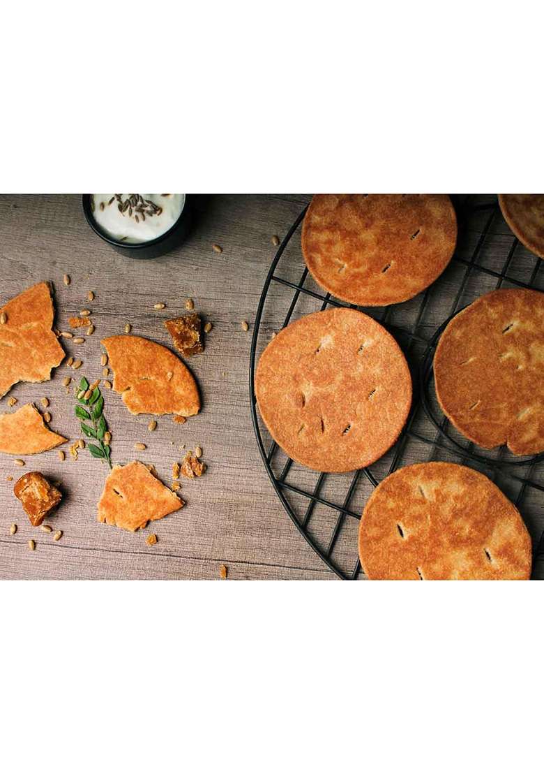 Neelam Foodland | Roasted Jaggery Bhakhri 400Gm - Indya