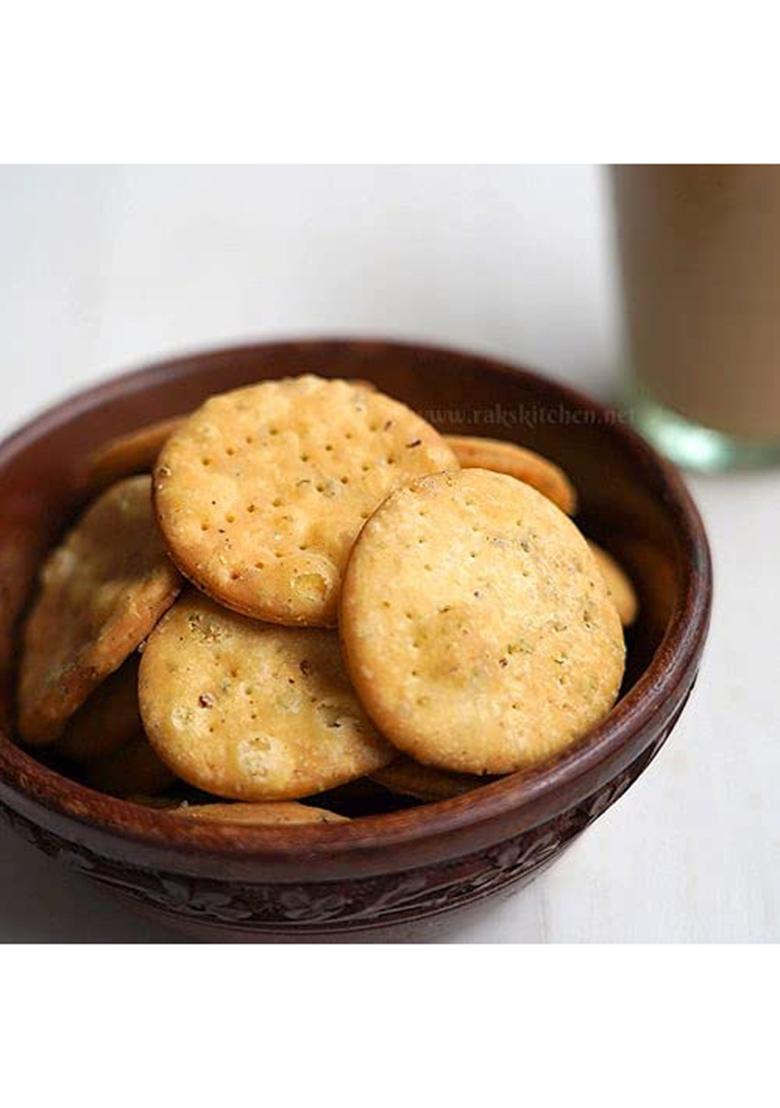 Order Karo Homemade Desi Ghee Namkeen Mathri | Chai Time Snacks Ready To Eat Matthi Indian Nashta Traditional Tea Party (250 Grams)