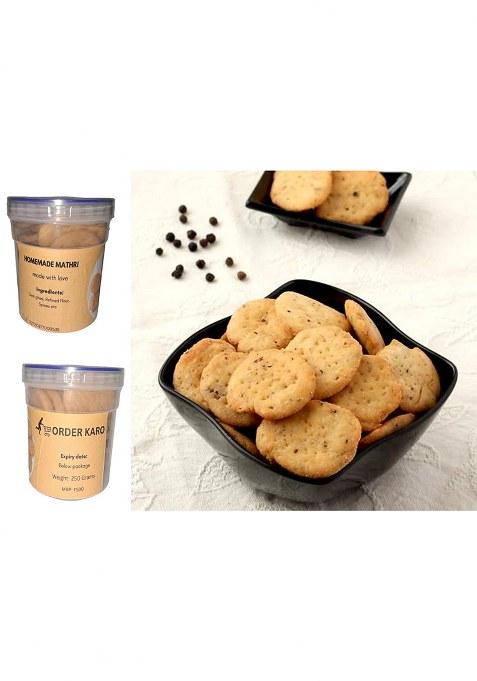 Order Karo Homemade Desi Ghee Namkeen Mathri | Chai Time Snacks Ready To Eat Matthi Indian Nashta Traditional Tea Party (250 Grams)