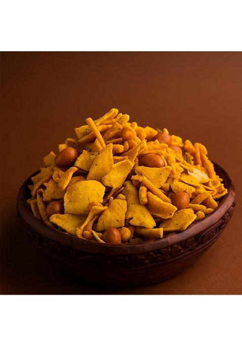 Banglarmisti Namkeen Papdi Mixture | Kolkata Style Chanachur, Crispy Tea Time Snacks, Non Spicy, Flavourful, 200G Pack