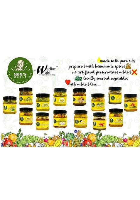 Wadian Wale Homemade Organic Pickles Red Chilli Stuffed Pickle 400Gms | No Preservatives Vinegar Added Colour Punjabi Bharwa Lal Mirch