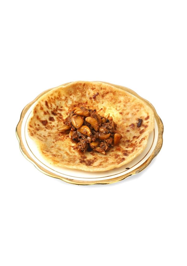 Swadugari Garlic Pickle 400 Gm | Homemade Pickles Traditional Lehsun Ka Achar Less Oil No Chemicals Preservatives