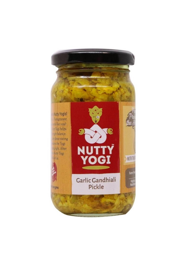 Nutty Yogi Garlic Gandhiali Pickle | Homemade Organic Herbal Tangy And Delicious 200 Gm Pack Of 1