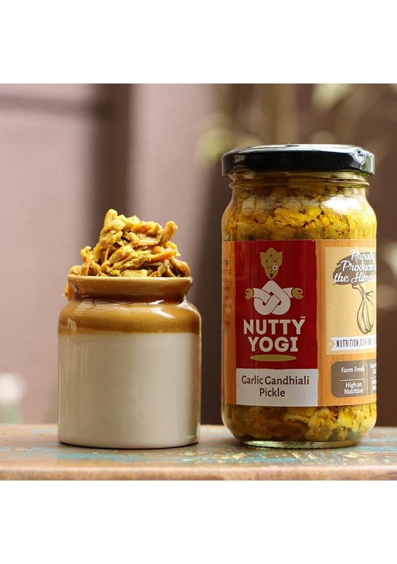 Nutty Yogi Garlic Gandhiali Pickle | Homemade Organic Herbal Tangy And Delicious 200 Gm Pack Of 1