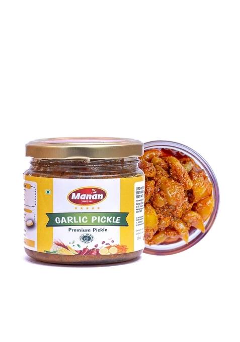 Manan | Garlic Pickle Authentic South Delhi Recipe Bold Tangy Whole Cloves With Aromatic Indian Spices No Artificial Preservatives Perfect For Parathas Dal Chawal And More 300Gm