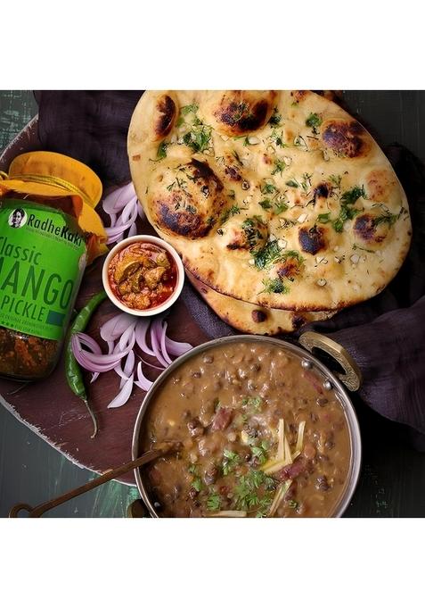 Radhe Kaki Homemade Mango Pickle I Authentic Taste Natural Ingredients Sun Dried No Artificial Colors Spicy Tangy Aam Ka Achaar With Raw Spices Mixed Mustard Oil 400G