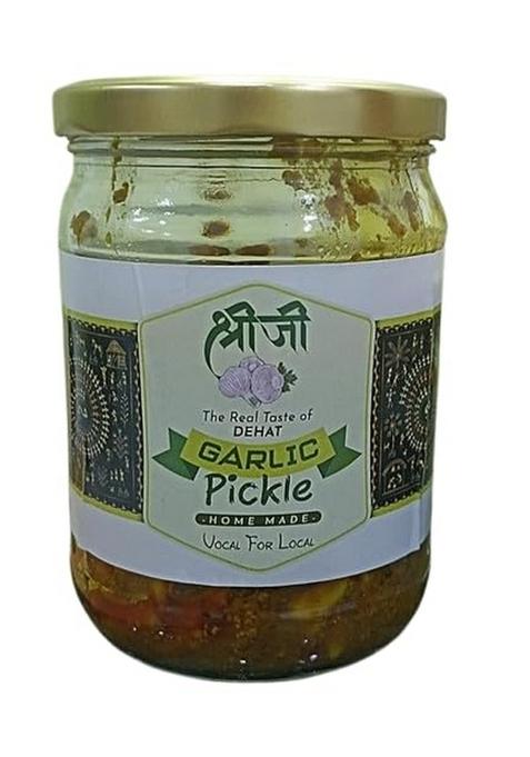 Shrijee Authentic Homemade Garlic Pickles | No Preservatives Natural Spices Spicy Tangy Ideal For Meals Rice Glass Jar Packed Freshness 400G