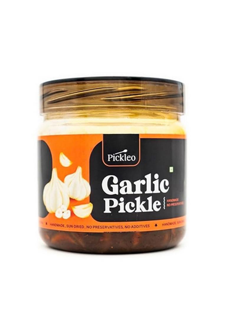 Pickleo Garlic Pickle | Traditional Homemade Lehsun Ka Achaar Less Mustard Oil Pickles With Peeled |Bold Flavours Farm Fresh Ingredients Organically Processed Taste No Preservative Additives Handmade Sun Dried 350 Gram