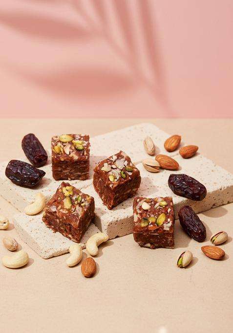 Ghasitaram Gifts Mother'S Day Sugarfree Khajur Barfi 200 Gms |Sugar Free Sweets|Diabetic Friendly|Diwali Sugar Sweets Box