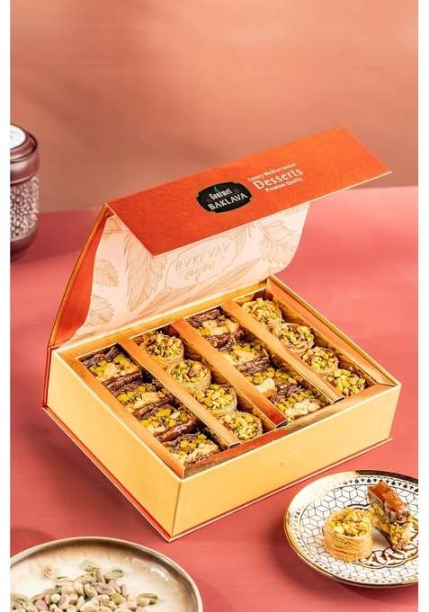 Gourmet Baklava Choco 250G Assorted Chocolate Pista Cashew Nest Sweets Premium Filo Pastry Dessert Gift Box Ideal For Festivals Special Occasions