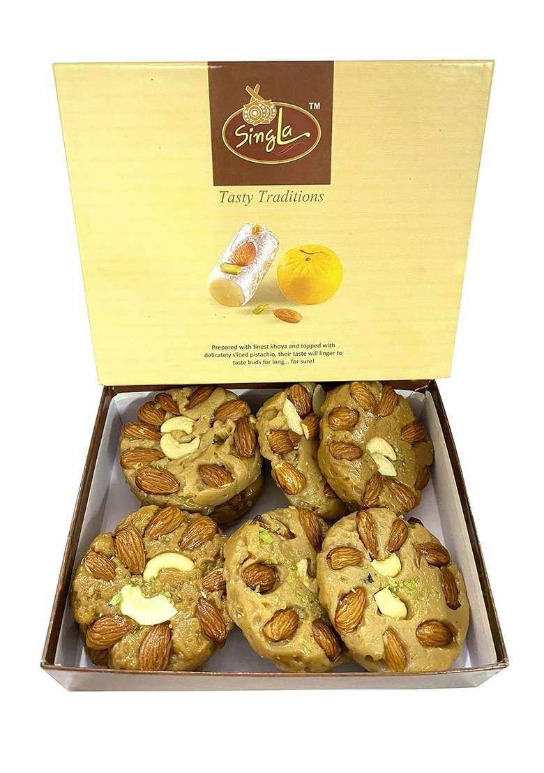 Singla Soan Halwa Sweets Delicious Taste Dry Fruits Sweet 400 Gram Box - Indya