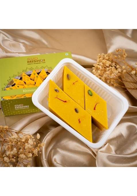 Gud Mishri Kesar Kaju Katli 200G | Indian Mithai Made With Finest Cashew Saffron Pista No Refined Sugar And Food Color Sweetened Best For Fasting Upwas Vrat Premium Sweets Festive Gift Pack Map Packed Freshness Long Shelf Life