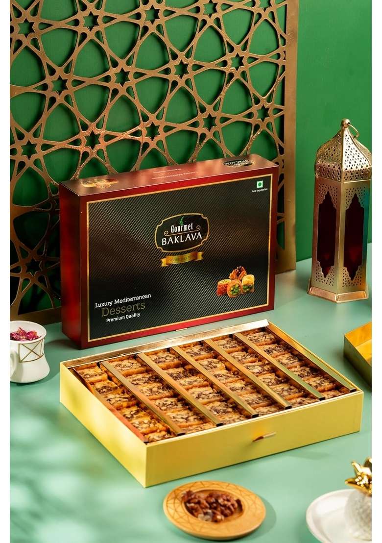 Gourmet Baklava Premium Walnut Luxury Sweet Gift Box With Crispy Flaky In The Middle Pack Of 1 500 Gram - Indya