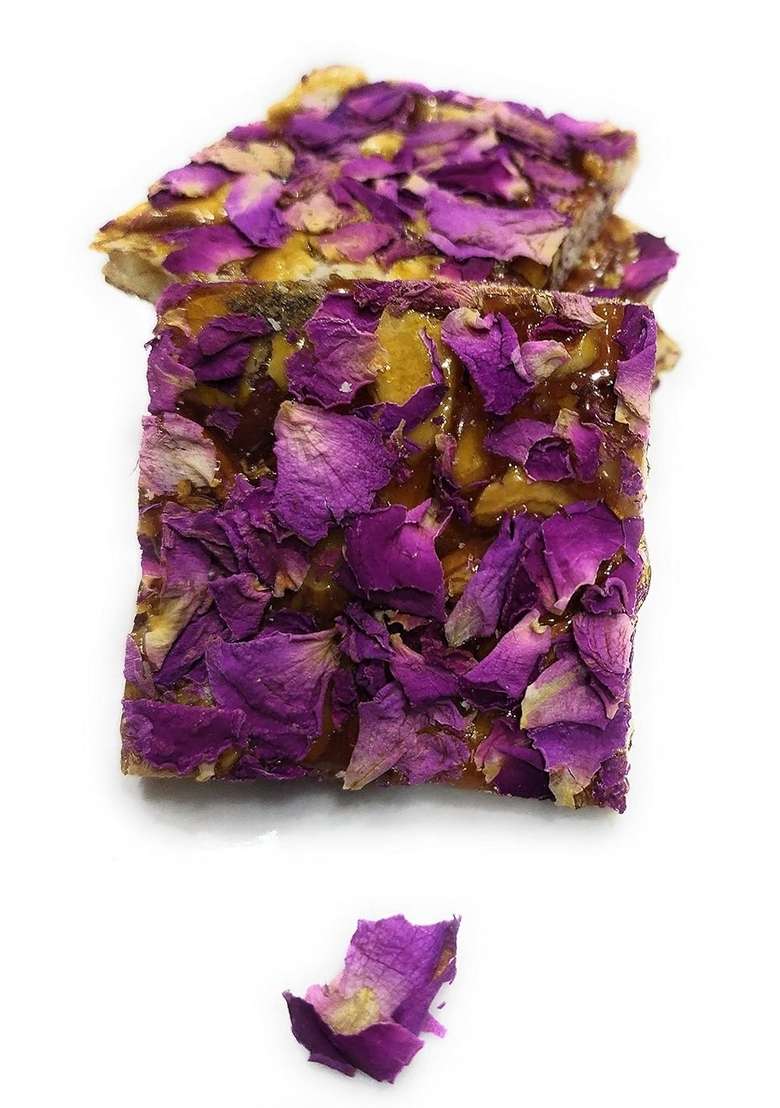 Haribhai Damodar Mithaiwala Rose Dryfruits Chikki Crisp Crunchy Individually Packed 250 Grams - Indya